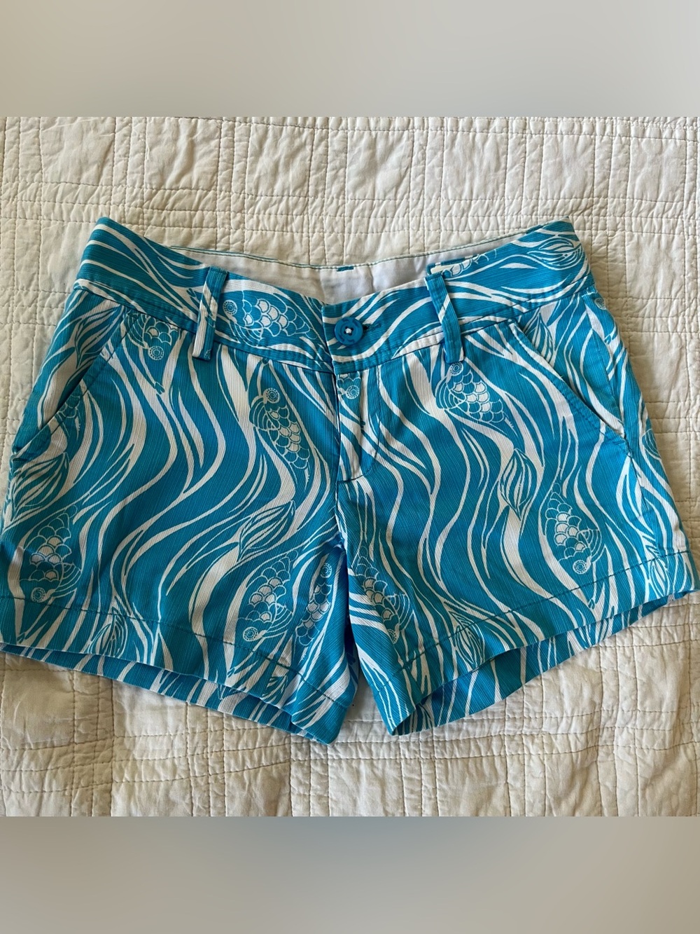 Lilly Pulitzer Callahan Shorts in Joe Fish Print Classic Print cotton